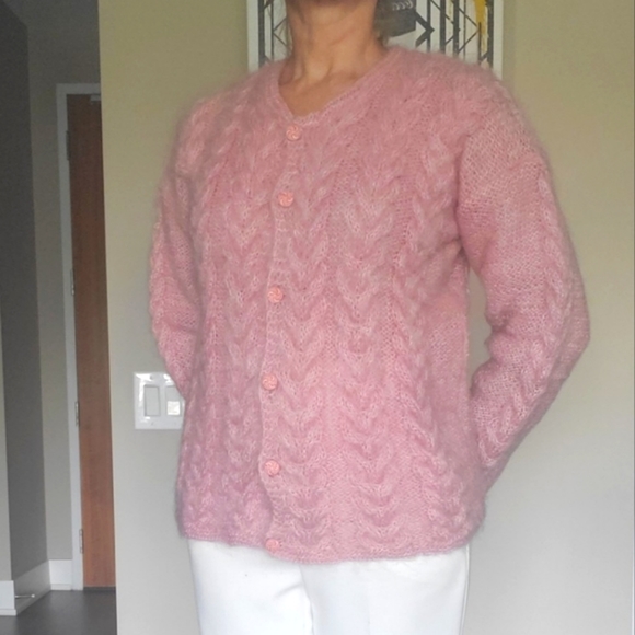 ๐ 3X HOST PICK ๐ Handmade Pink Knitted Sweater - Picture 2 of 11